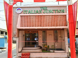 The-Italian-junction-Restaurant