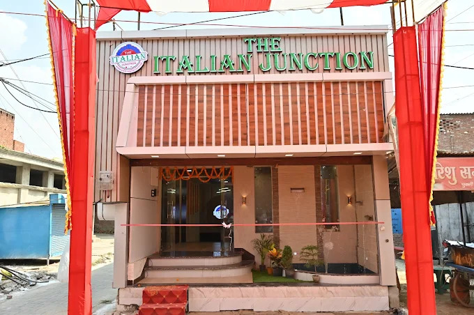 The Italian junction Restaurant